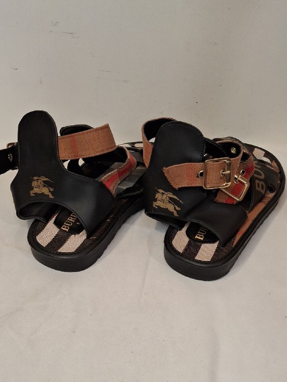 Burberry London Multicolor Plaid Women's Sandals with Logo Straps And Buckles - Picture 4 of 14